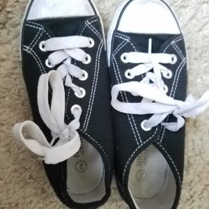 Like converse. Low Ankle Sneakers.